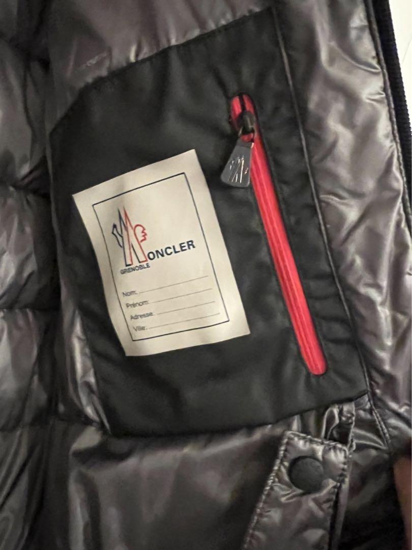 最終値引き！MONCLER GRENOBLE モンクレール グルノーブル ダウン