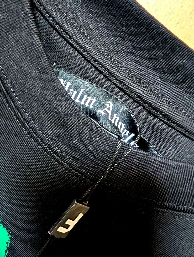 Palm Angels ™️ ブラック Tシャツ グリーンロゴ