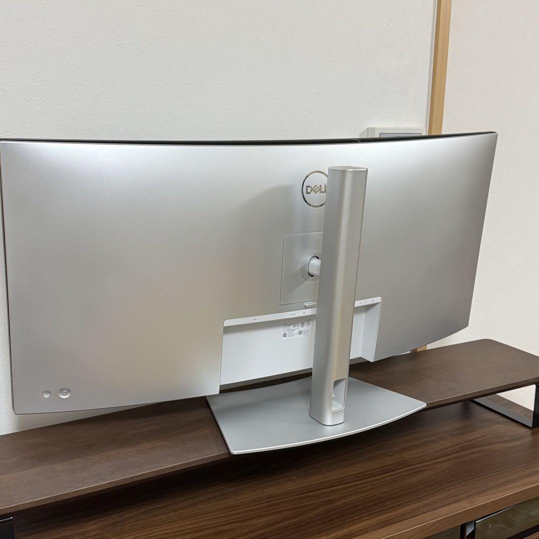 Dell 40インチ 5Kディスプレイ U4025QW