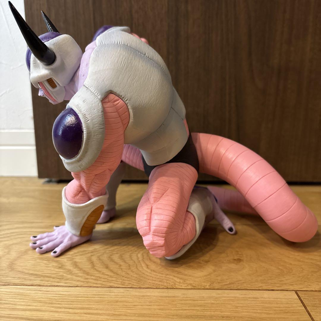 フリーザ第二形態 フィギュア