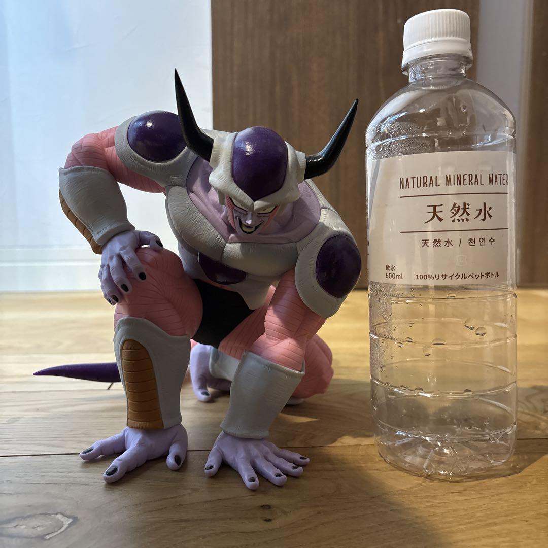 フリーザ第二形態 フィギュア