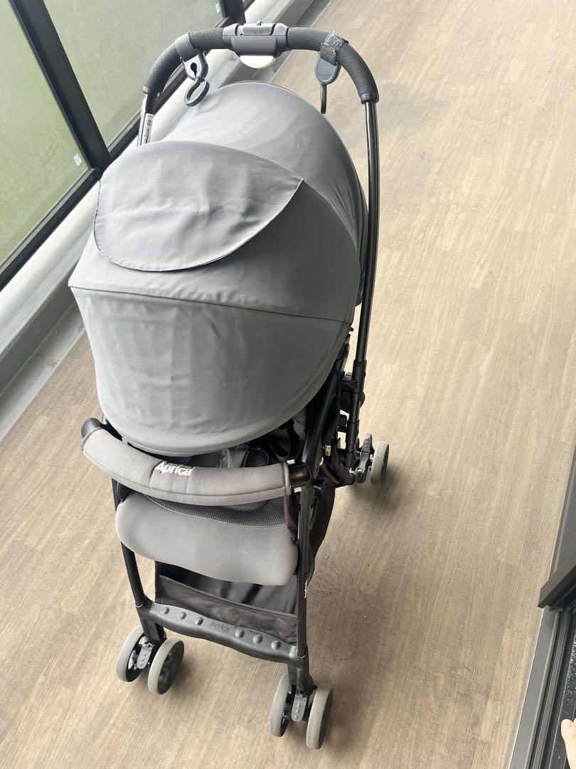 【美品】アップリカ カルーンエアー 軽量 両対面式