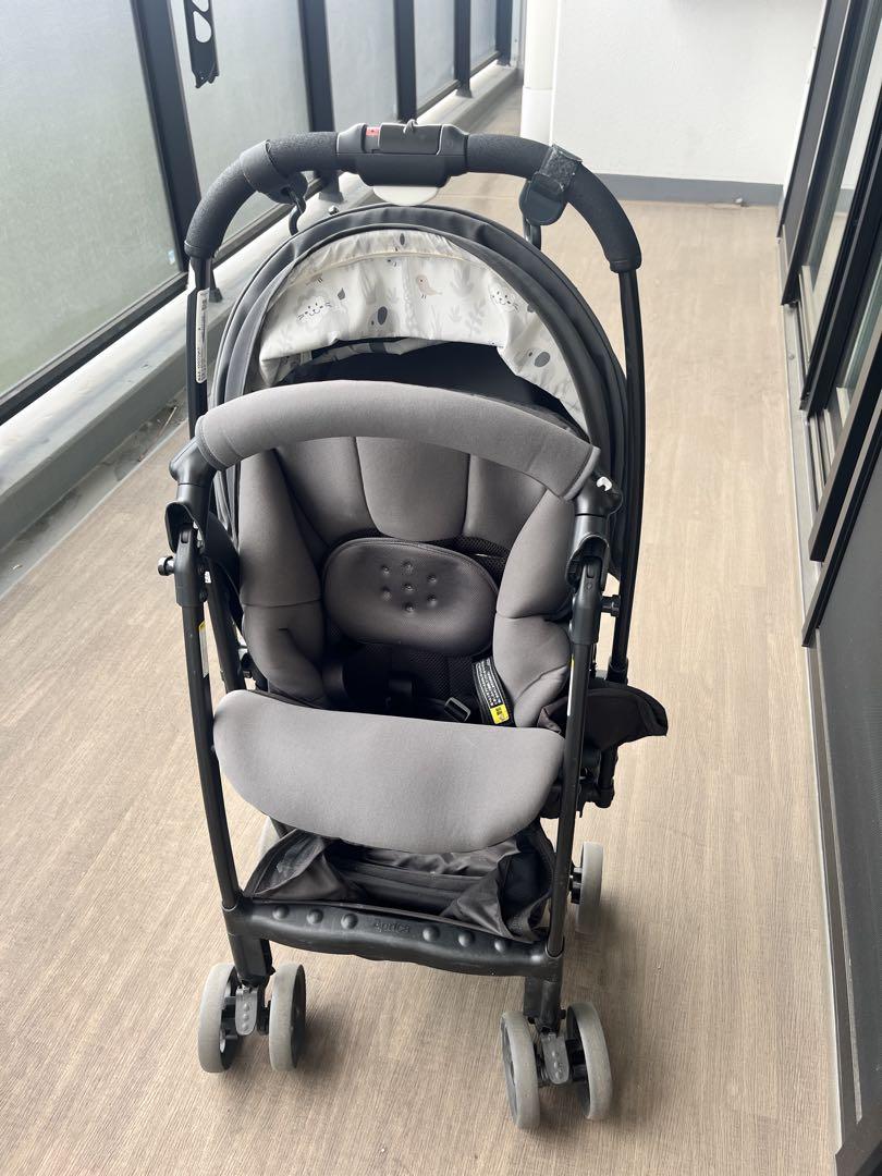 【美品】アップリカ カルーンエアー 軽量 両対面式