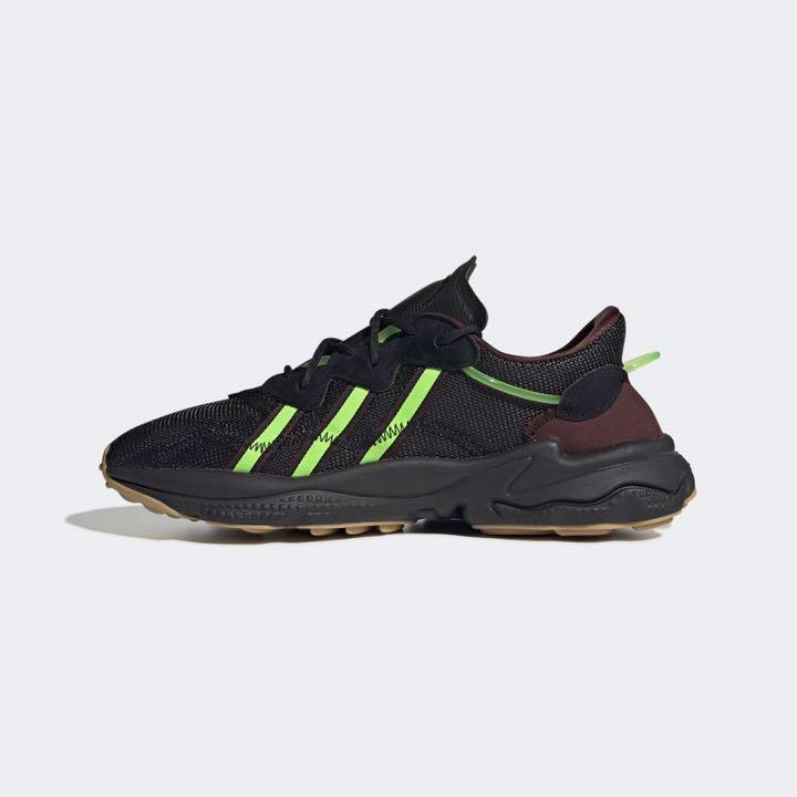 今ならほぼ即納！ adidas PUSHA T OZWEEGOアディダス プシャティ オズウィーゴ スパイク・シューズ