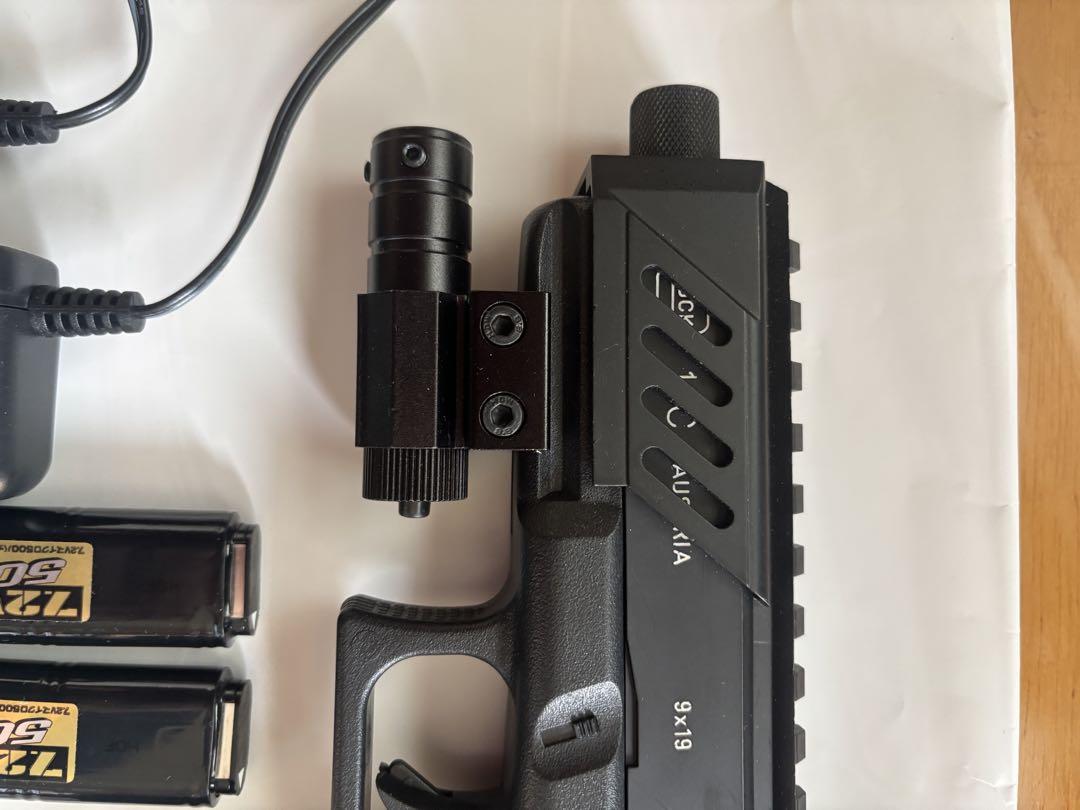 東京マルイ G18C 電動＋バッテリー2本充電器＋レールシステム