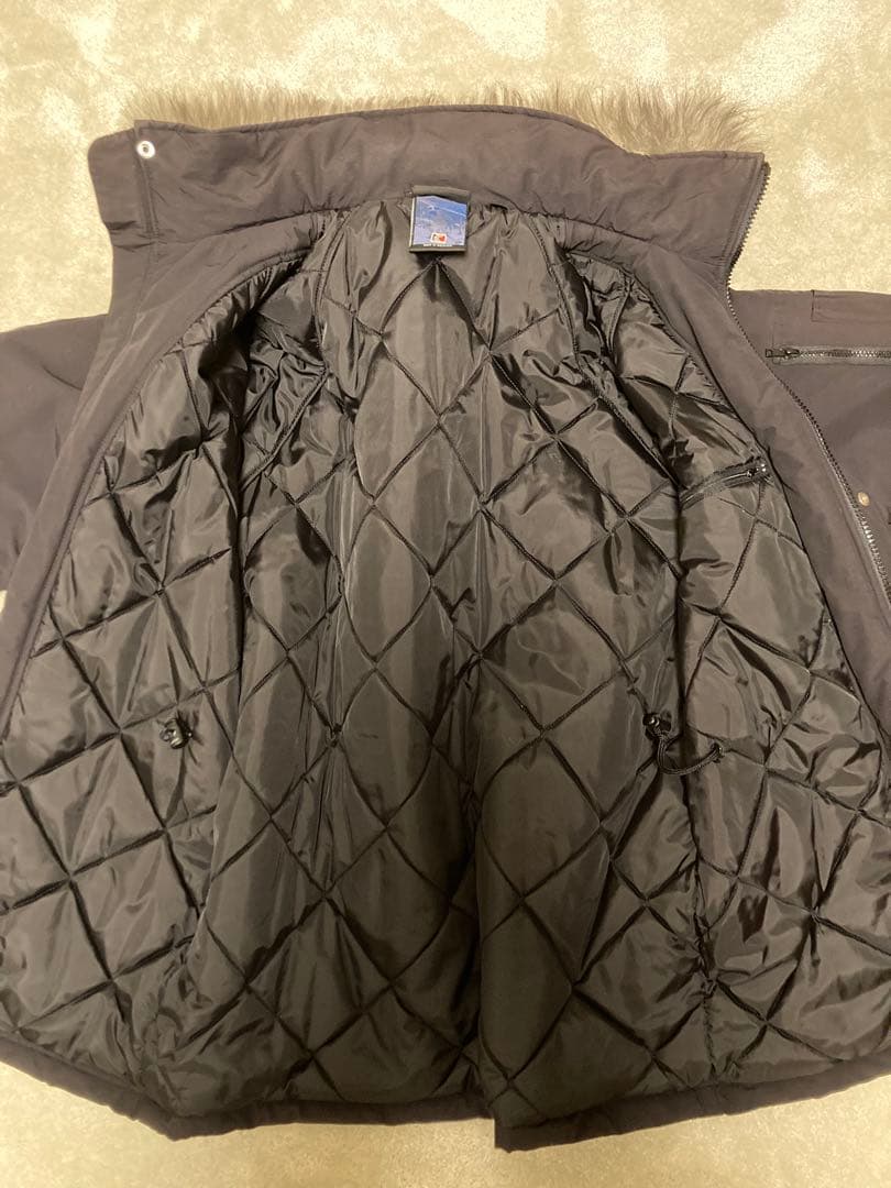 Karl Kani カールカナイ　ダウン