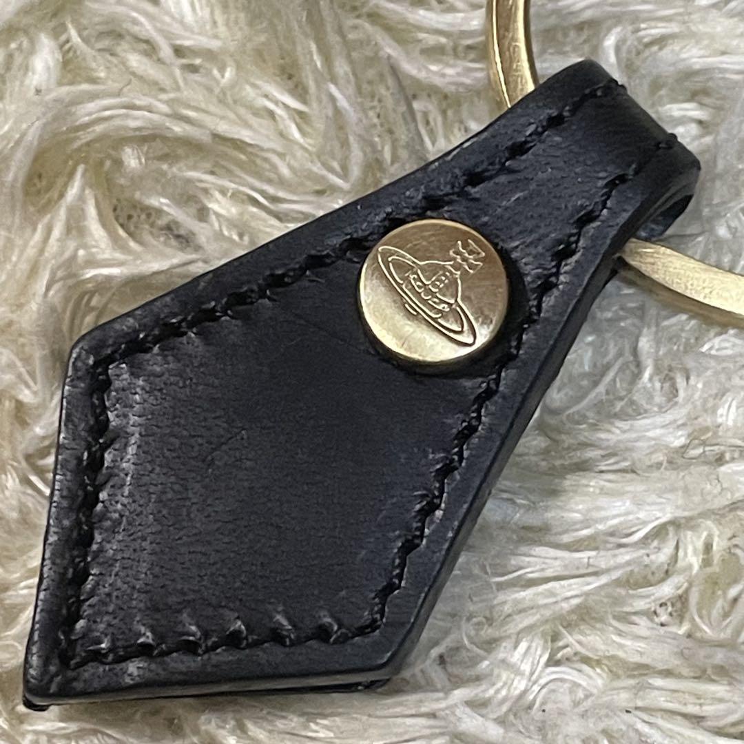 イタリア製！Vivienne Westwood 3D立体オーブキーホルダー