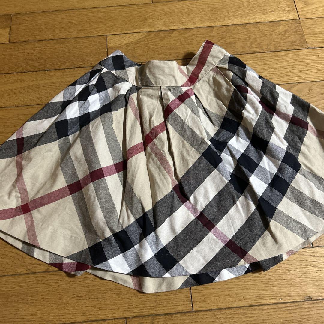 最高 女の子バーバリースカート140㎝ - メルカリ スカート