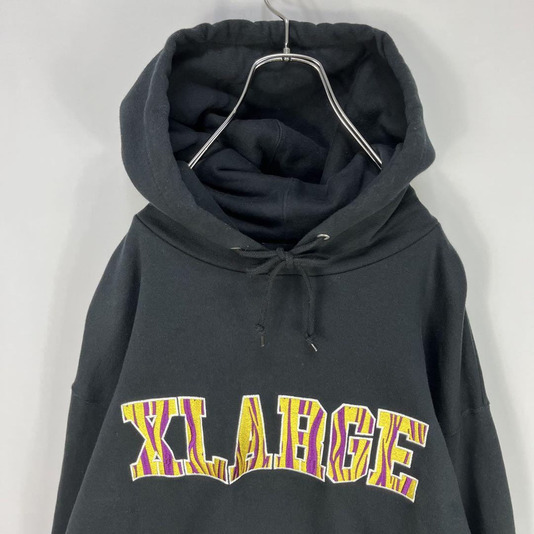 XLARGE エクストララージ ゼブラ 刺繍ロゴ プルオーバーパーカー