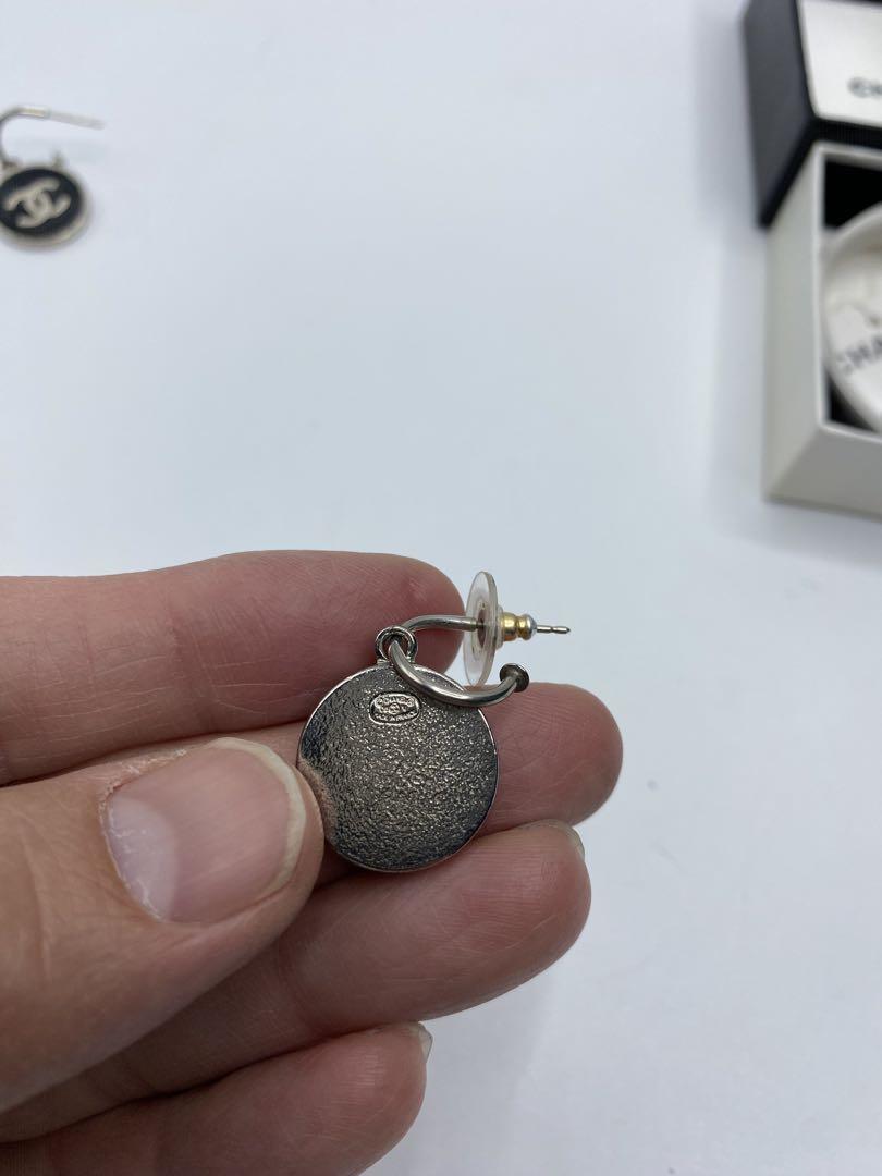 シャネル ココマーク ピアス 05V 黒 シルバー - メルカリ