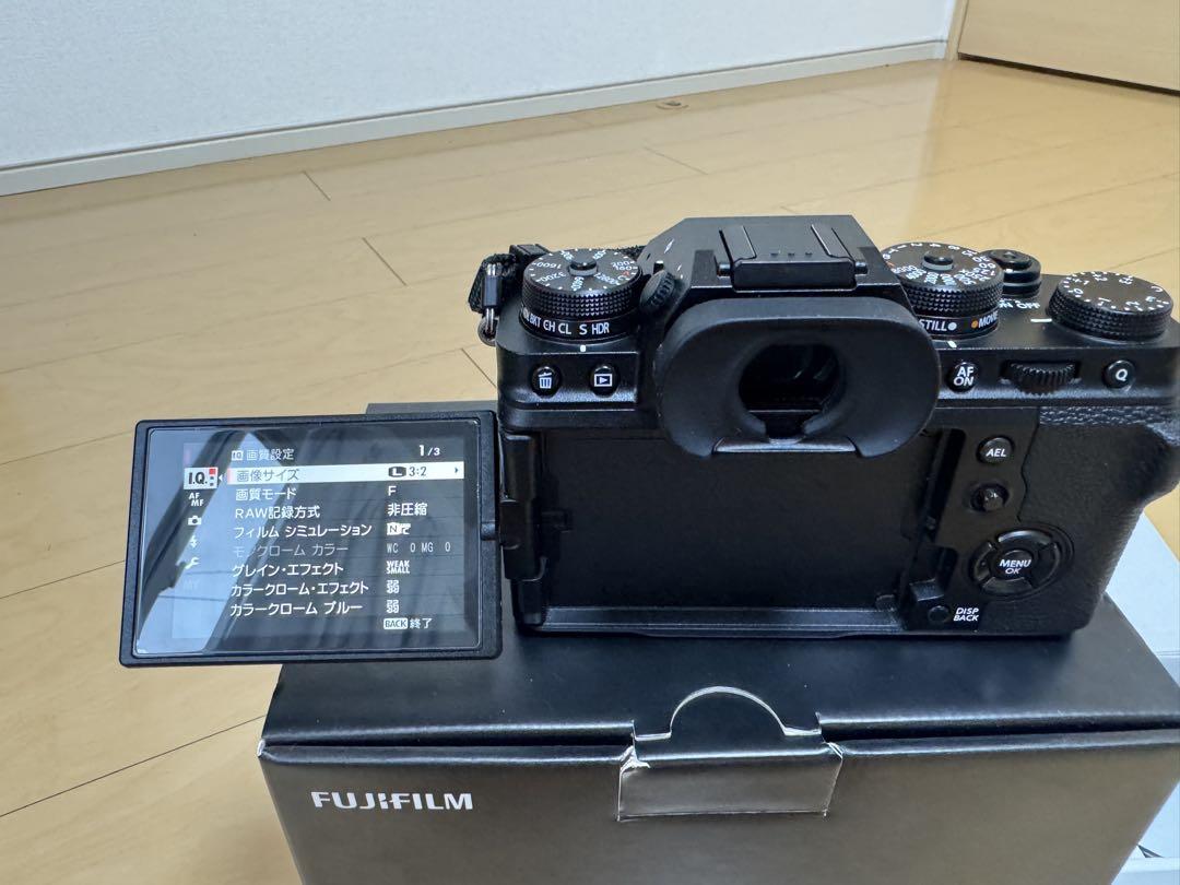 （美品）FUJIFILM X-T4 ボディ ブラック 完動品