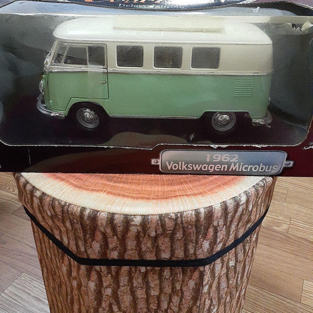 1962 Volkswagen Microbus ダイキャストメタル