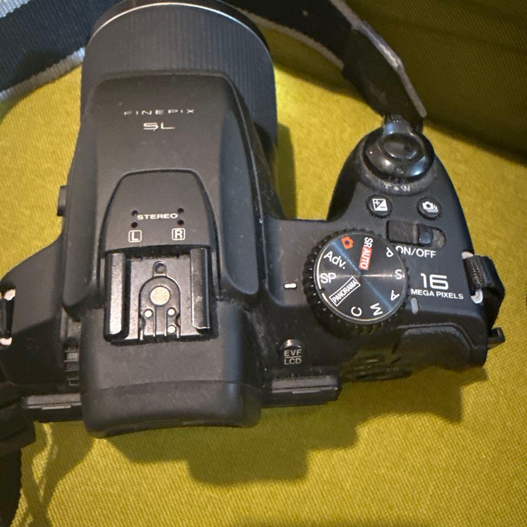 FUJIFILM デジタル一眼レフカメラ FUJIFILM デジタル一眼レフカメラ