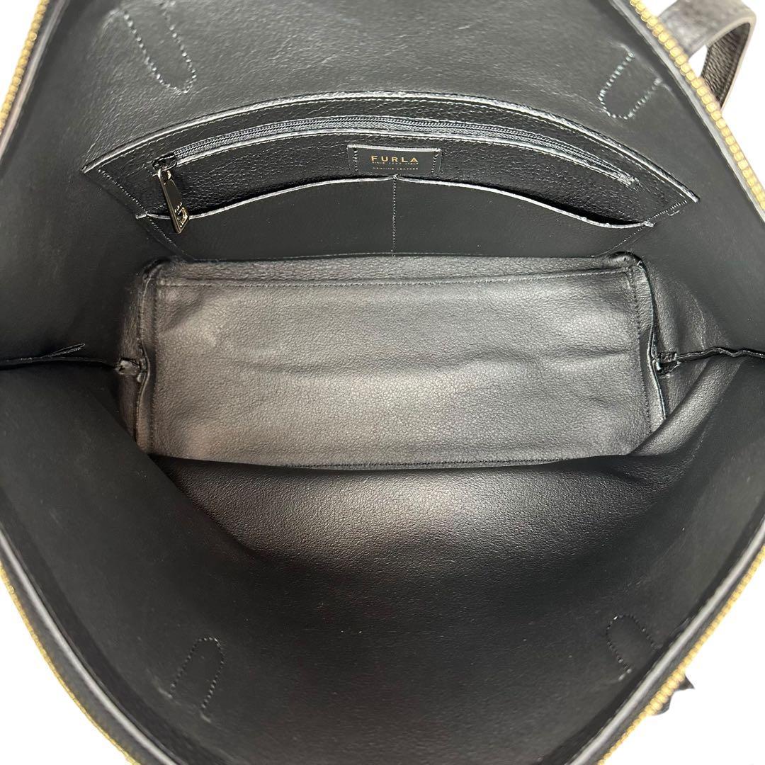 【美品☆】フルラ　FURLA トートバッグ　レザー　ブラック　A4 肩掛け