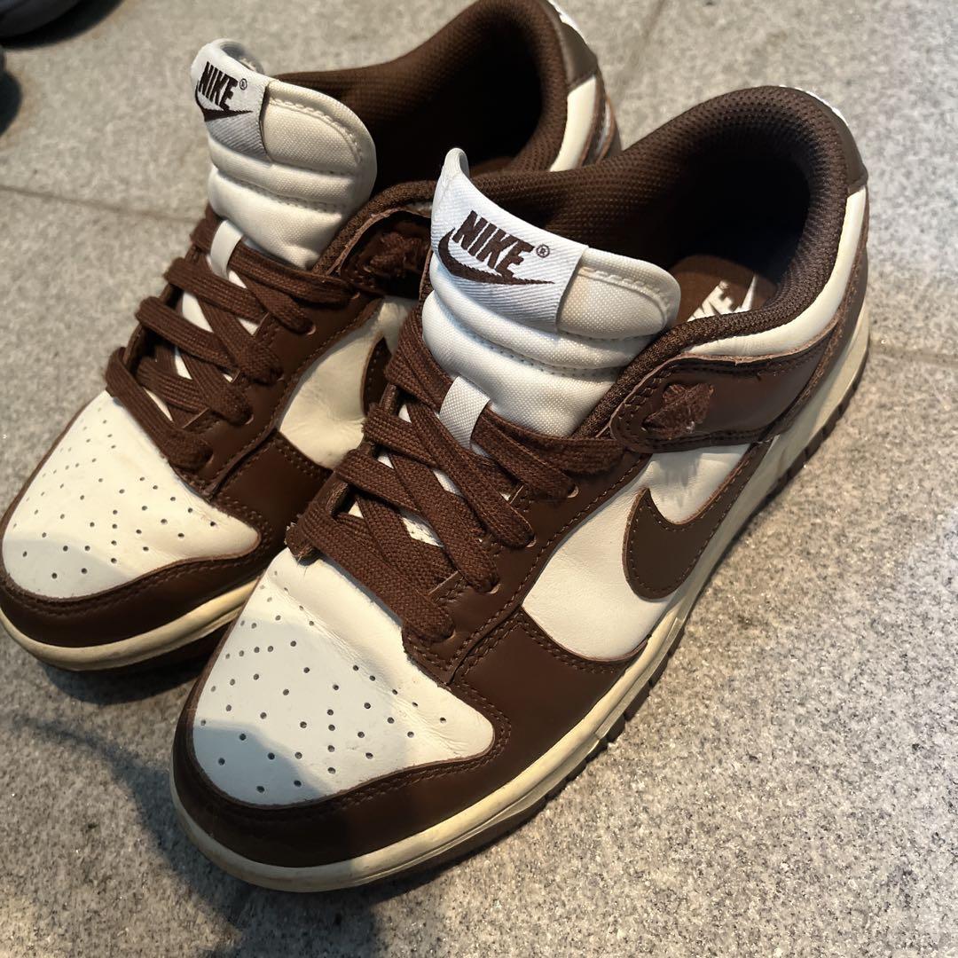 Nike スニーカー ブラウン/ホワイト dunk low NIKE ホワイト ブラウン スニーカー DUNK LOW - メルカリ