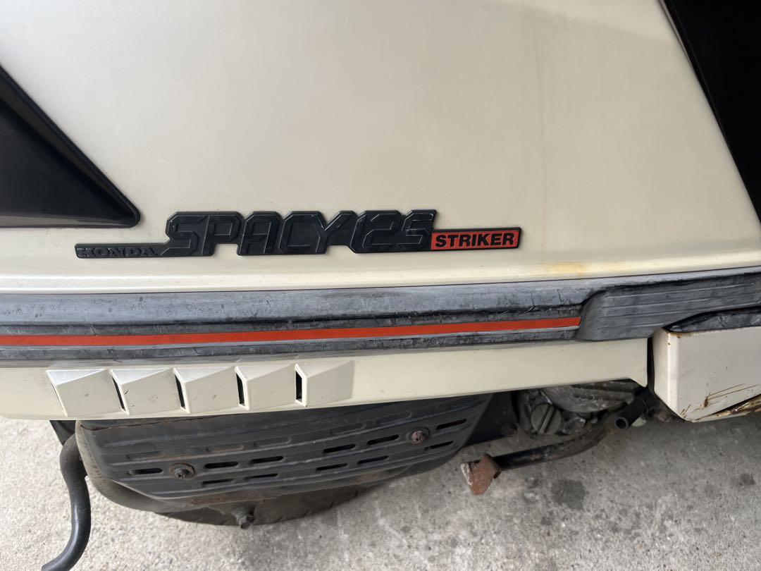 125