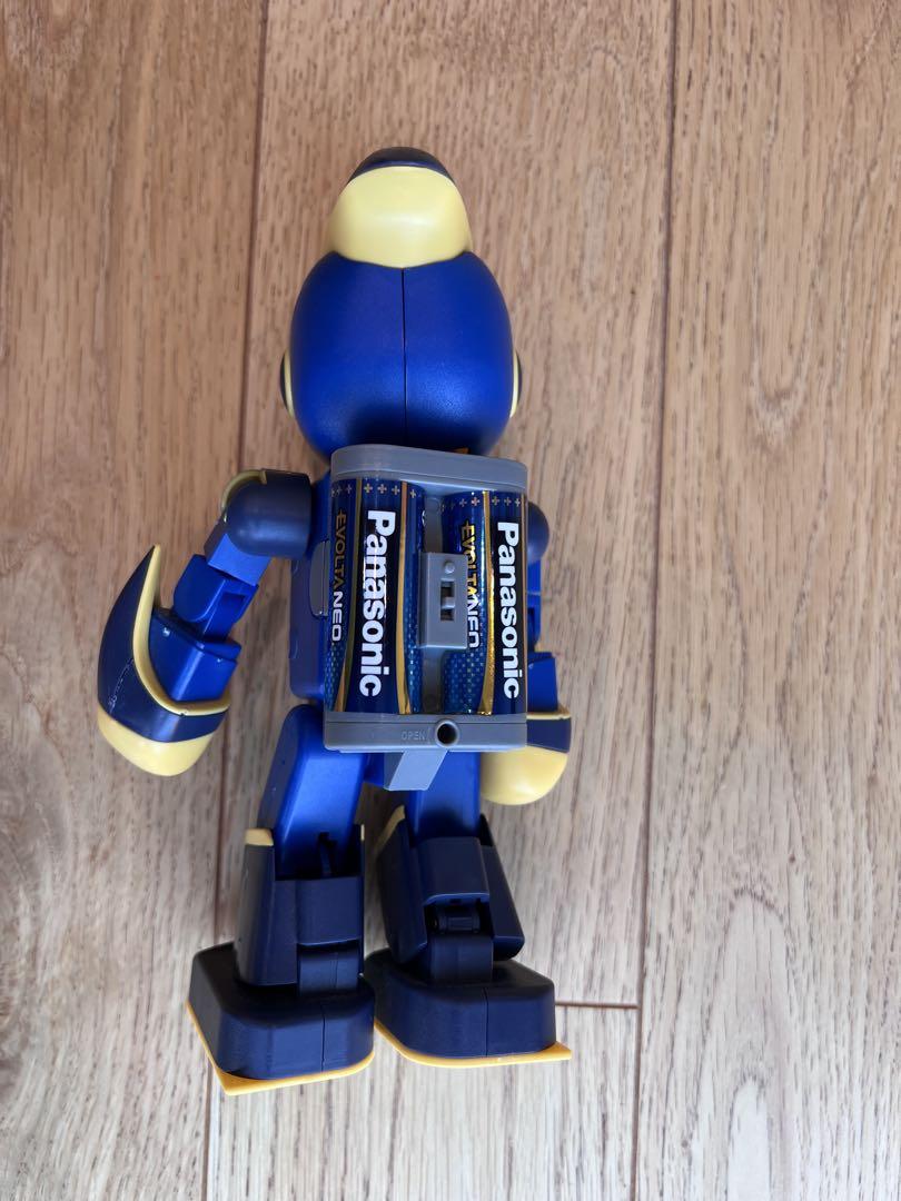 エボルタくん　てくてくROBI 2足歩行 てくてくエボルタNEOくん