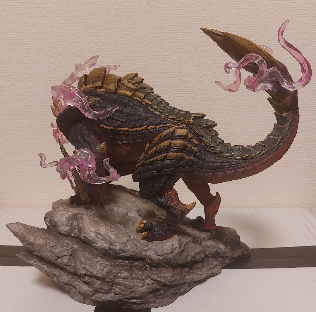 モンスターハンター　フィギュア　マガイマガド　クリエイターズモデル