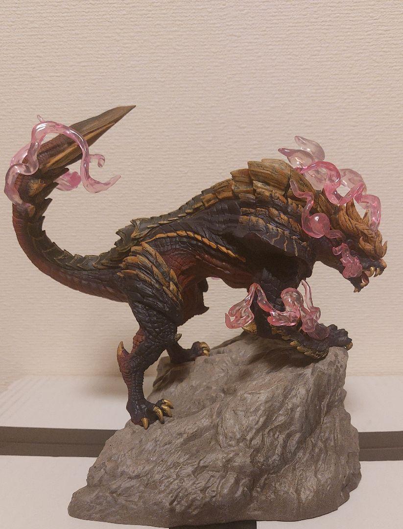 モンスターハンター　フィギュア　マガイマガド　クリエイターズモデル