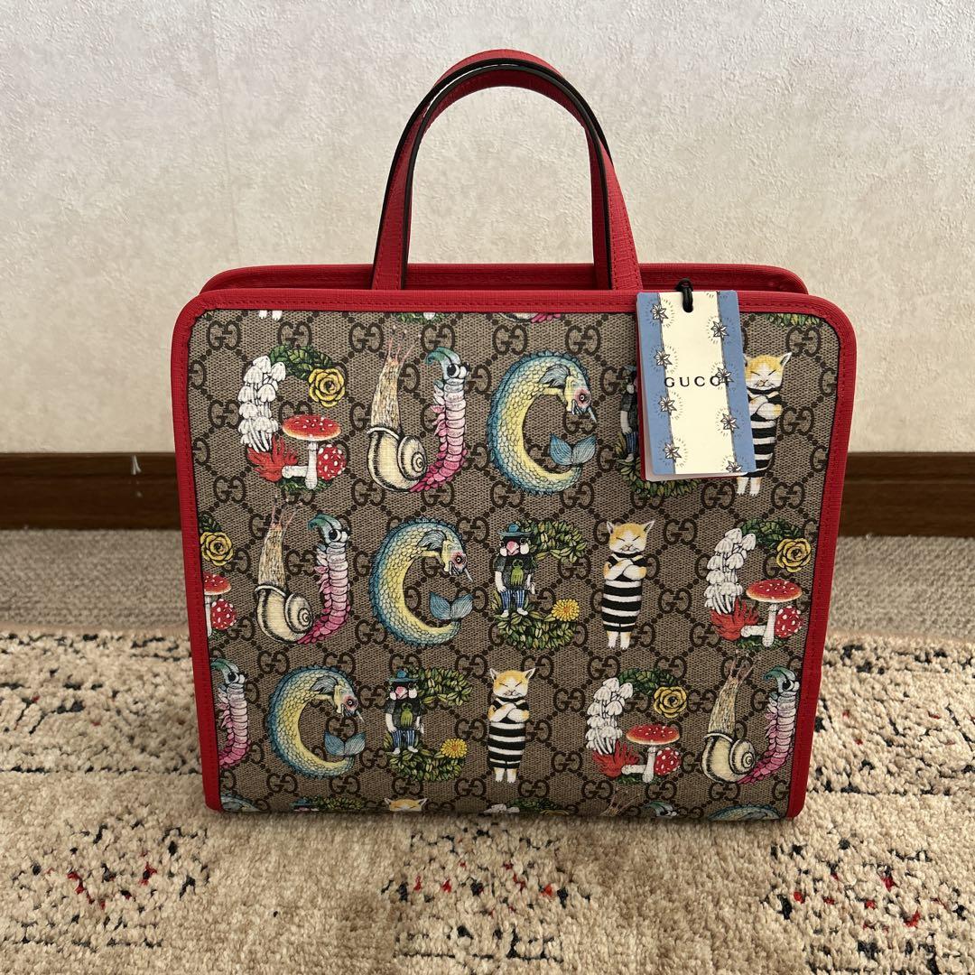ヒグチユウコ　GUCCI