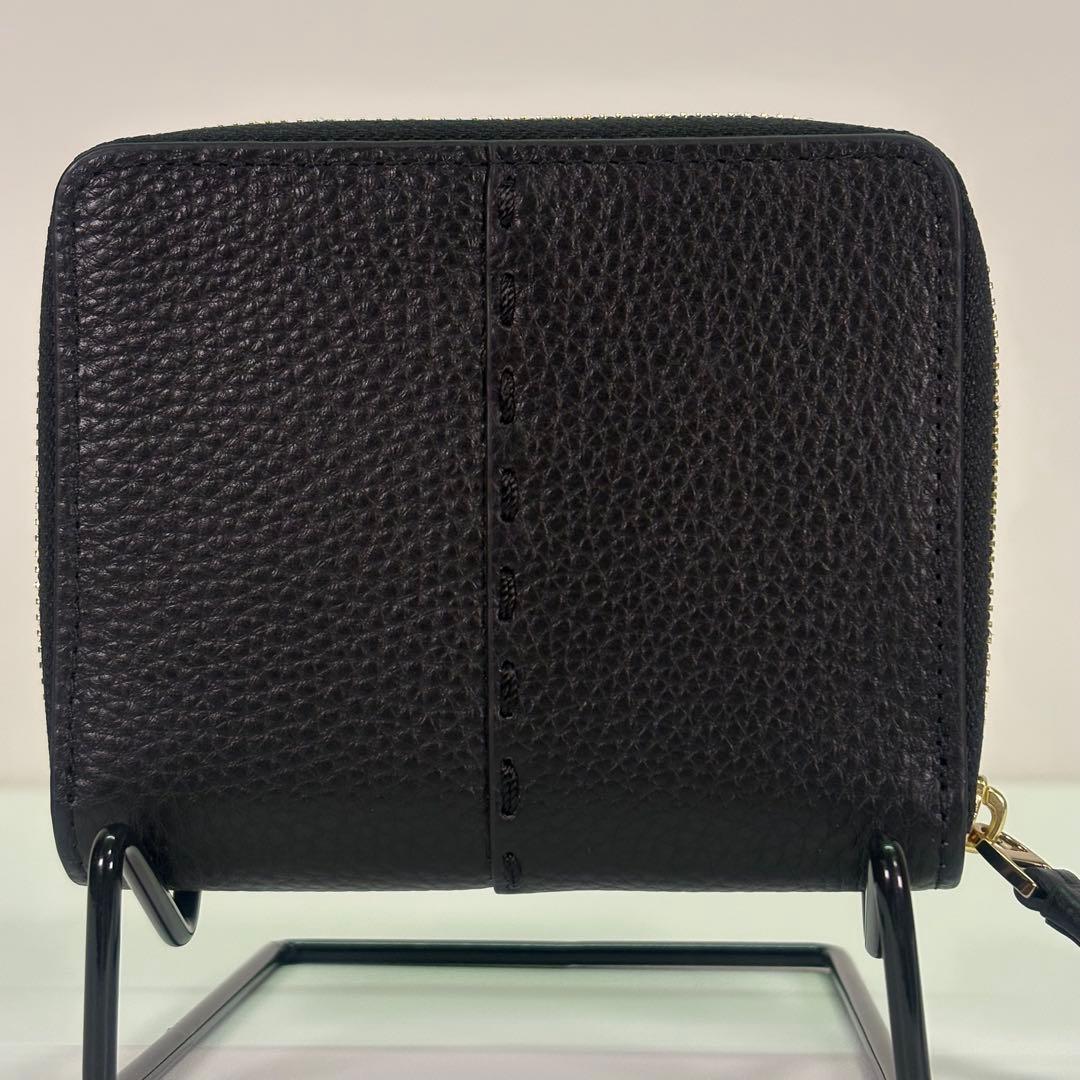 【箱付き】 Tory Burch 二つ折り財布 ラウンドファスナー ブラック 【箱付き】 Tory Burch 二つ折り財布 ラウンドファスナー ブラック