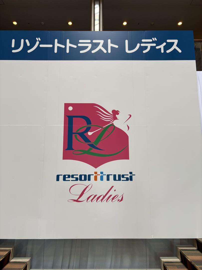 女子ゴルフ 菅 楓華サインボール - メルカリ