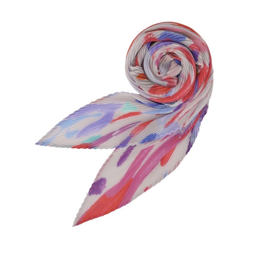 ３点。プリーツプリーズDANCE WITH NEW FRIENDS SCARF Introducing Items “DANCE WITH NEW FRIENDS” – ISSEY MIYAKE