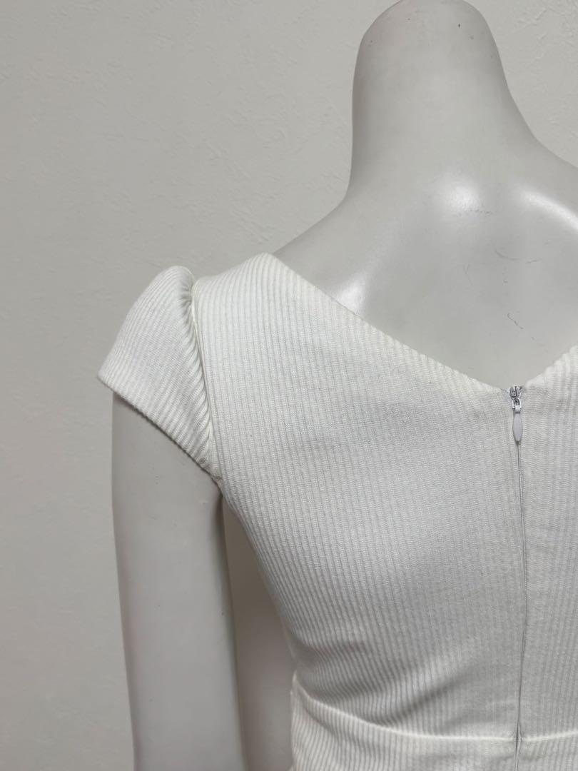 Glossyグロッシードレスストレッチベルトドレス