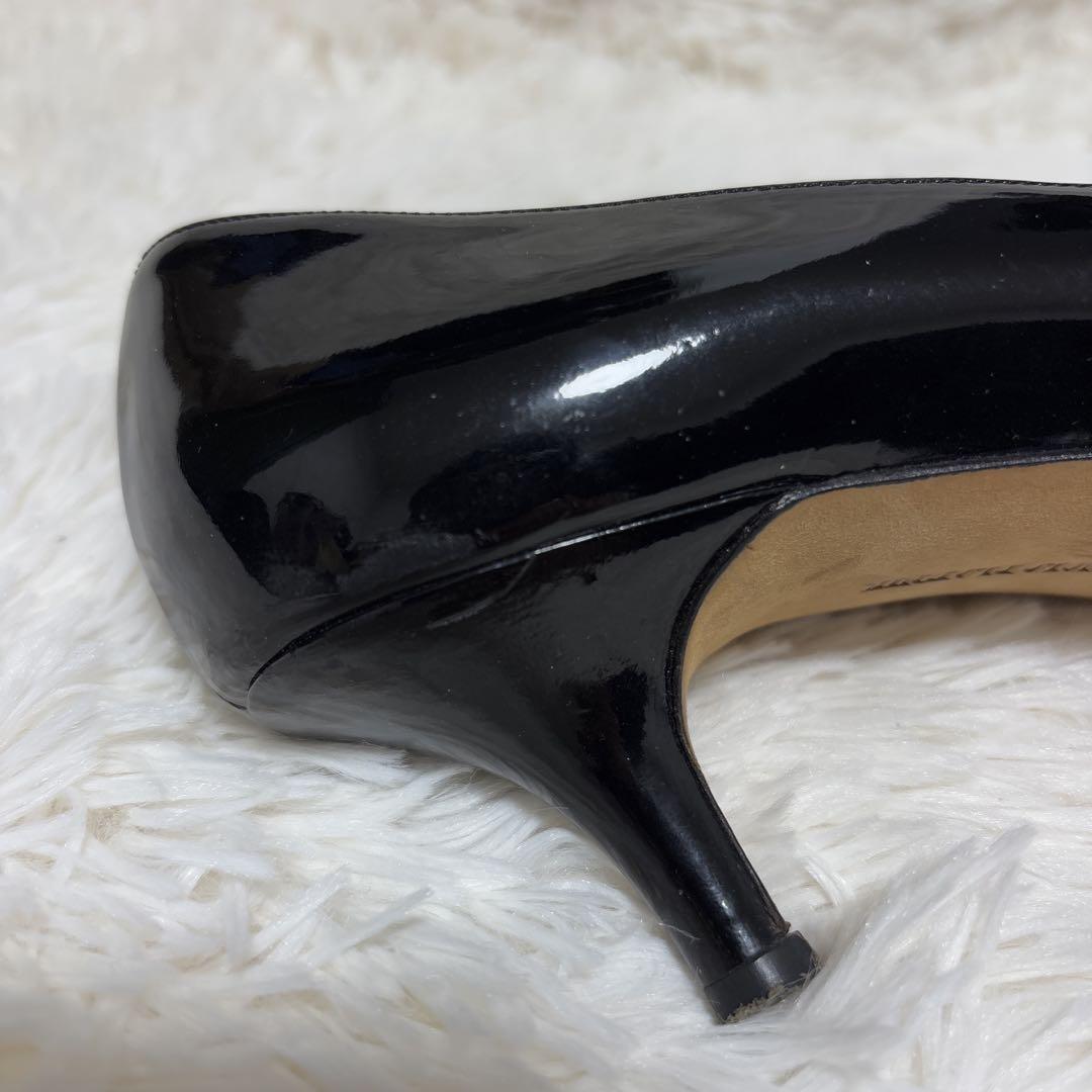 Manolo Blahnik エナメルパンプス ブラック　36