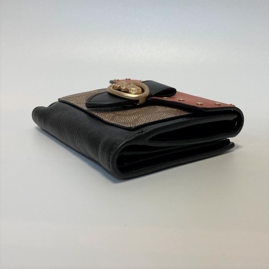 ☆新品☆ 【コーチ】 折財布 二つ折り シグネチャー カーキ レディース