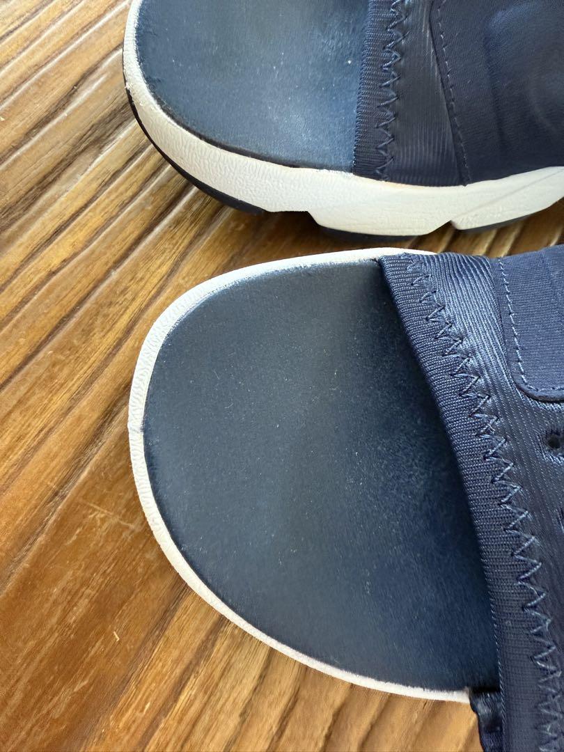 ReebokINSTAPUMPFURYSANDAL(COLLEGENAVY/RU