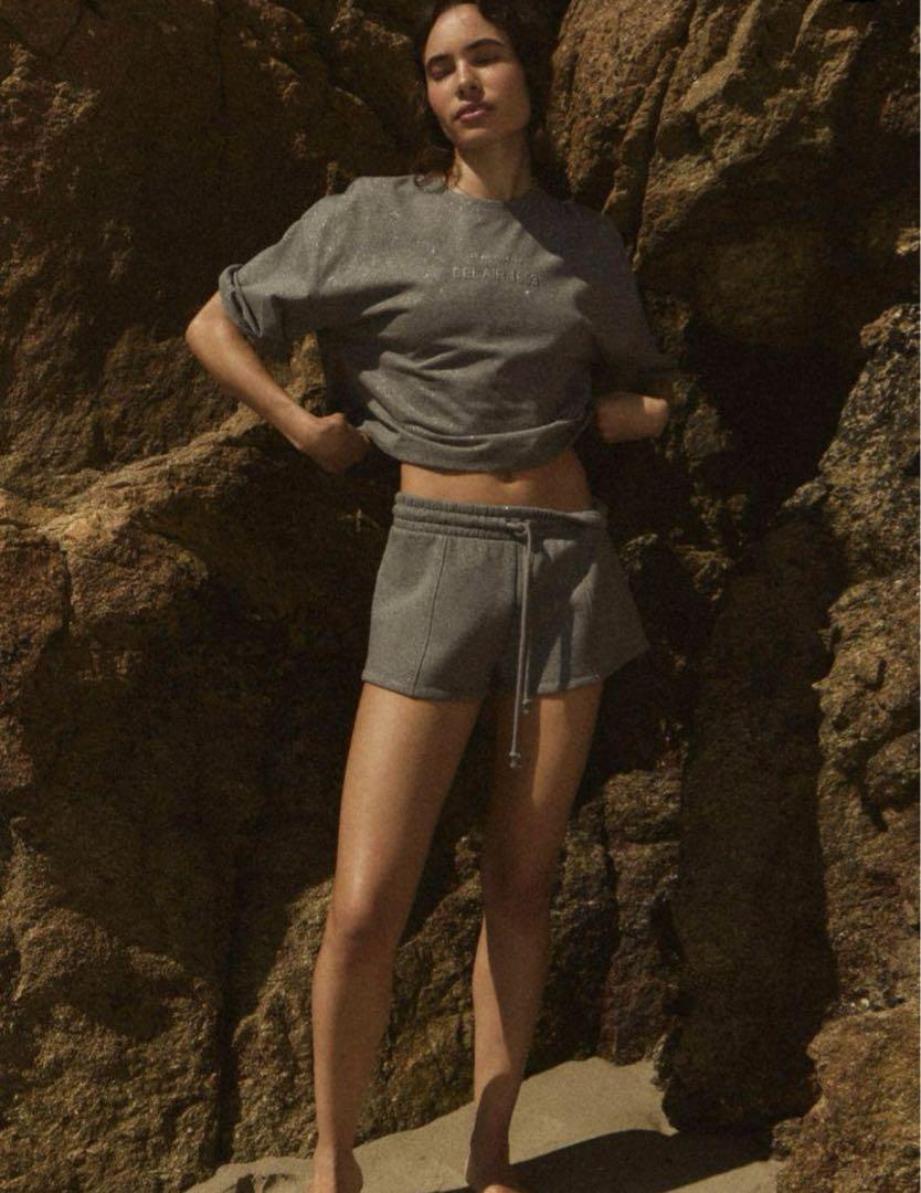 ZARA グリッターテキスト　クロップドTシャツ　ショートパンツ　セットアップ