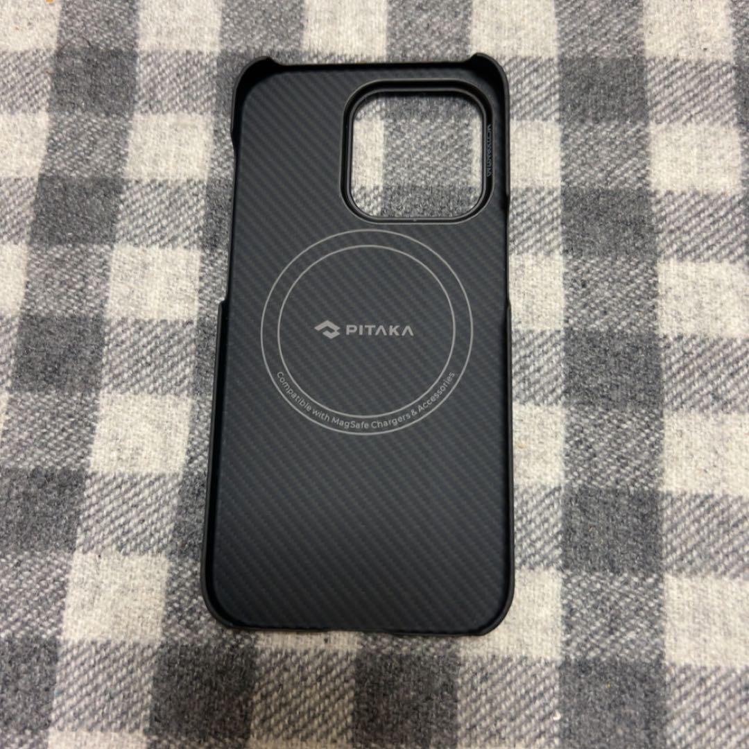 PITAKA iPhone14pro用ケース ブラック　航空宇宙グレード素材