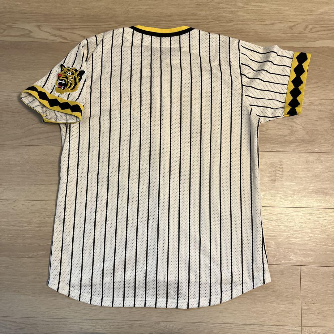 阪神タイガース　刺繍ユニフォーム　無地背番号無し　復刻