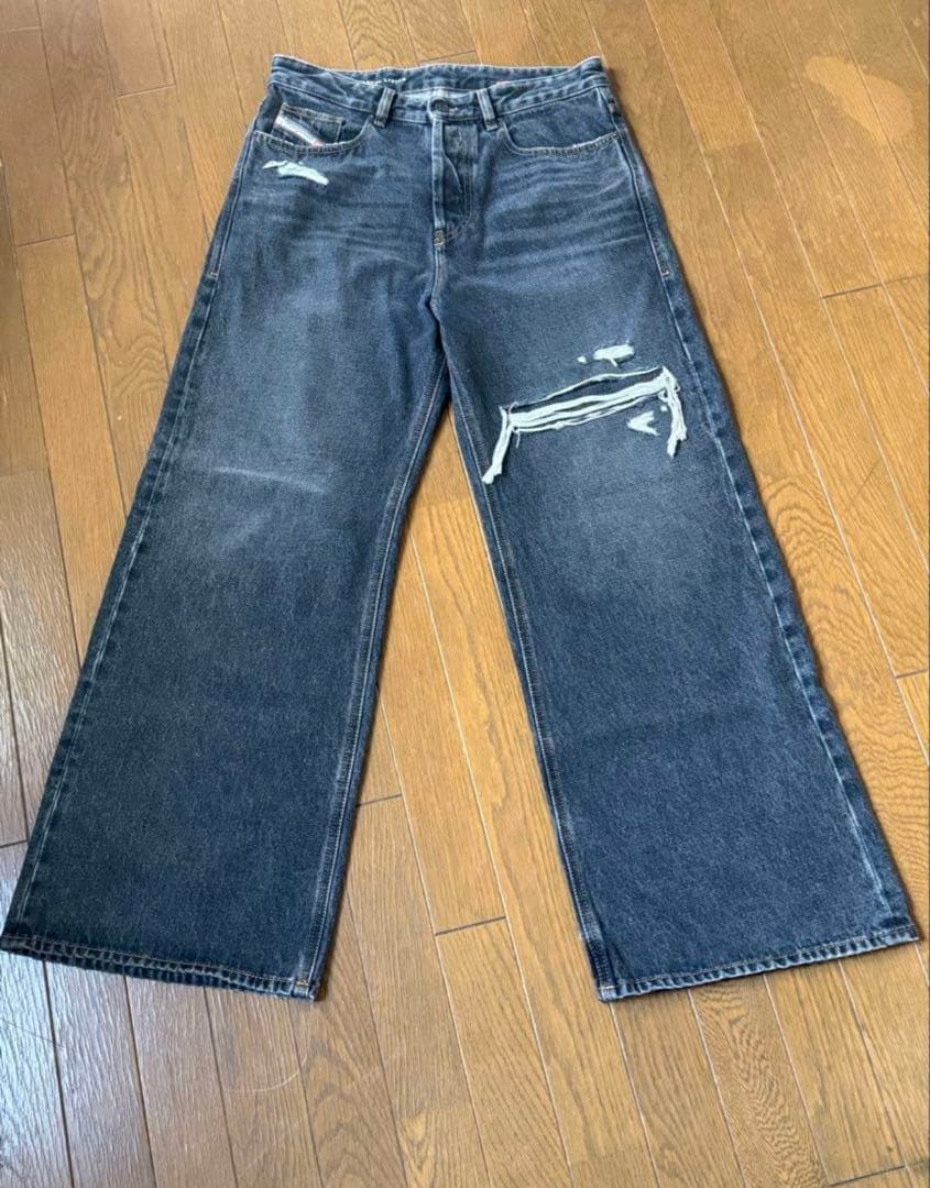 新品DIESEL Straight Jeans D-Rise W30 L30 新品DIESEL Straight Jeans D-Rise W30 L30