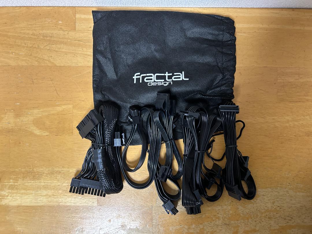 Fractal Design ION SFX 650G 650W 電源ユニット
