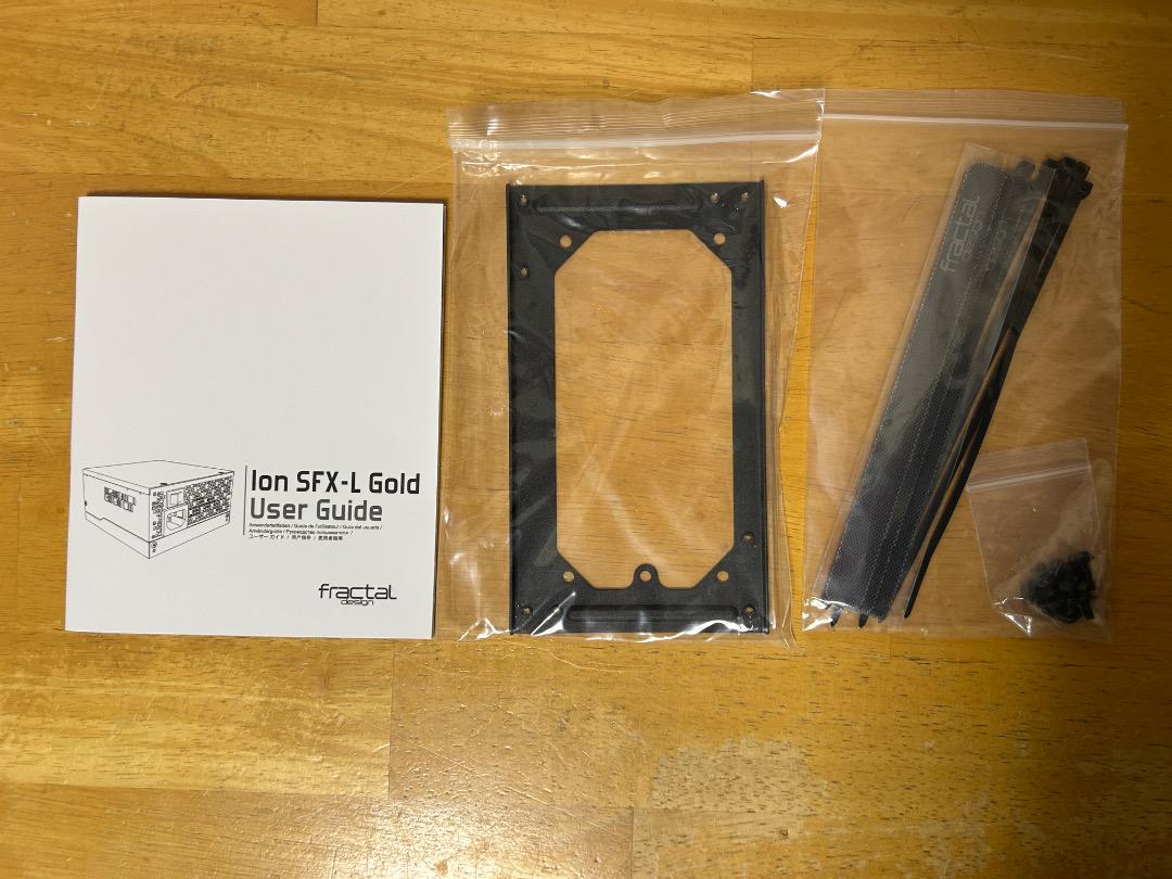 Fractal Design ION SFX 650G 650W 電源ユニット