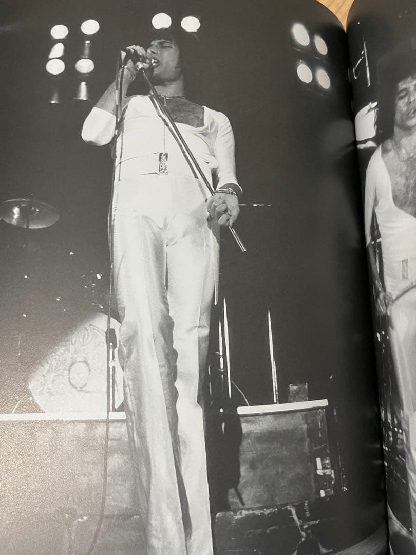 フォト・ライブラリー・シリーズ クイーン 長谷部宏が撮った素顔のQUEEN フォト・ライブラリー・シリーズ クイーン 長谷部宏が撮った素顔のQUEEN