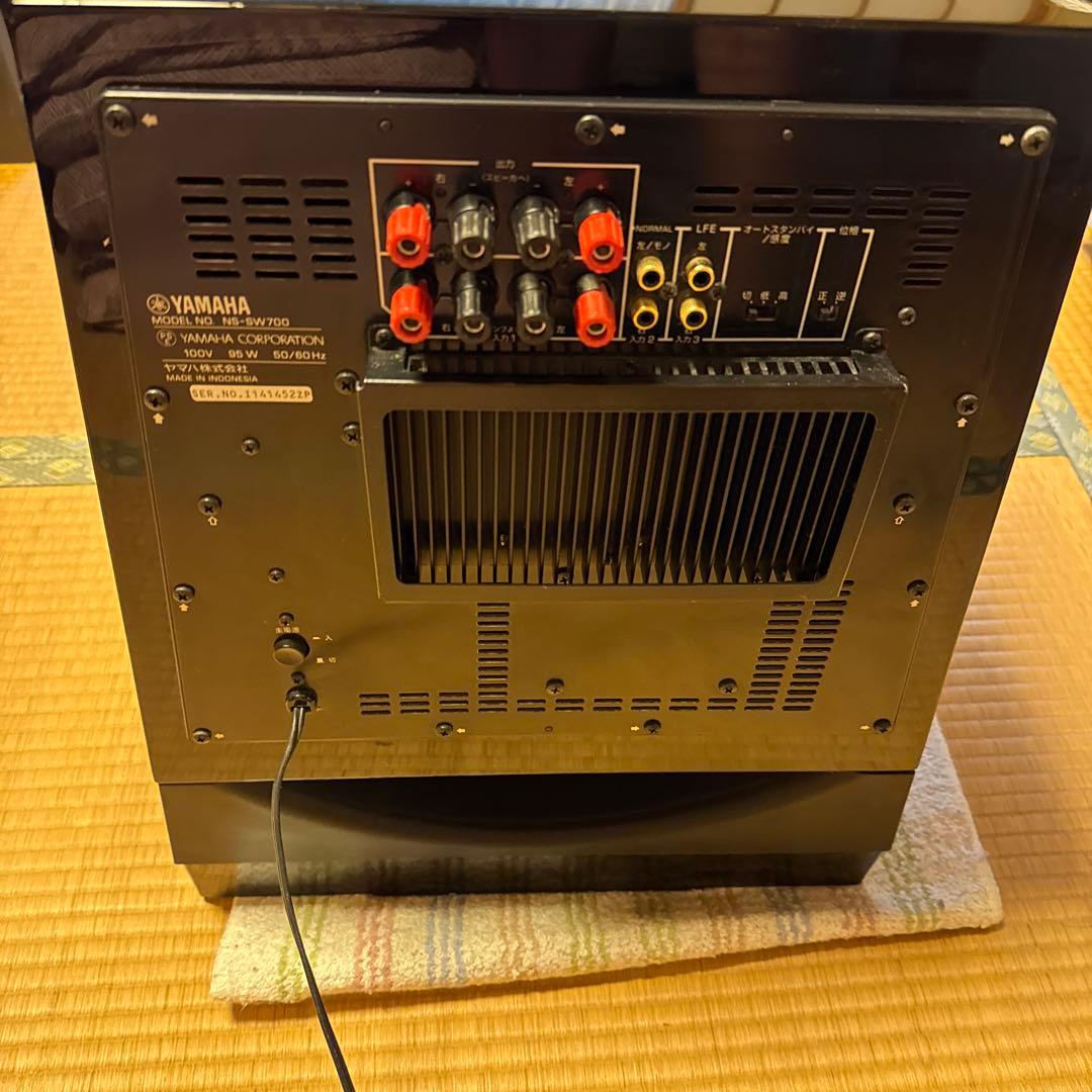 ヤマハ サブウーファー NS-SW700 300W出力 非常に美品 ヤマハ サブウーファー NS-SW700 300W出力 非常に美品