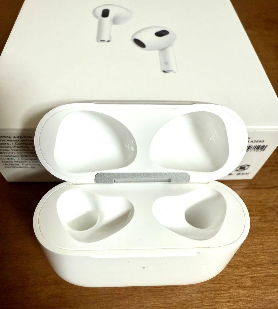 Apple AirPods MME73J/A 第3世代