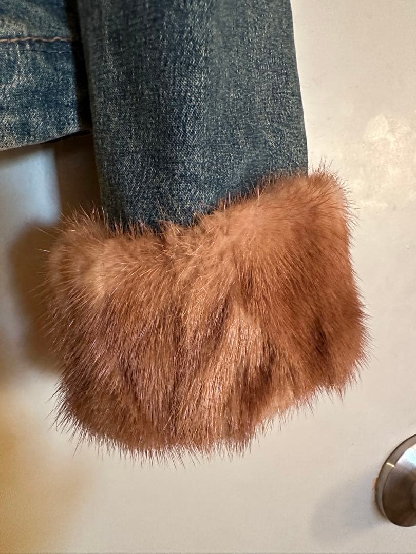 Savini Bettinaサビーニ・ベッティーナ ファー付きデニムジャケット Savini Bettinaサビーニ・ベッティーナ ファー付きデニムジャケット