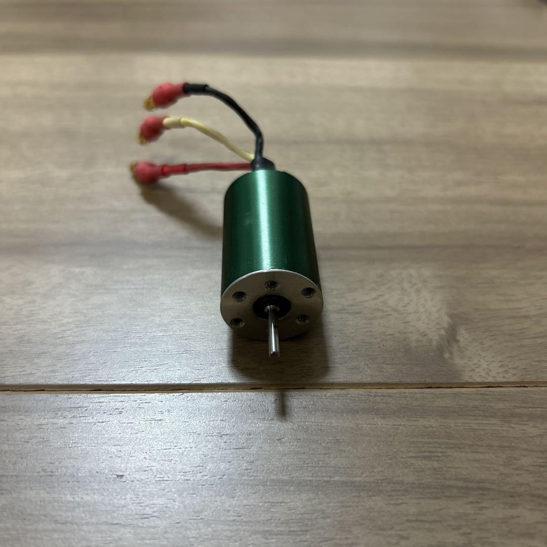 超希少✨　mamba モーター　8000kv トラクサス　アソシエイテッド