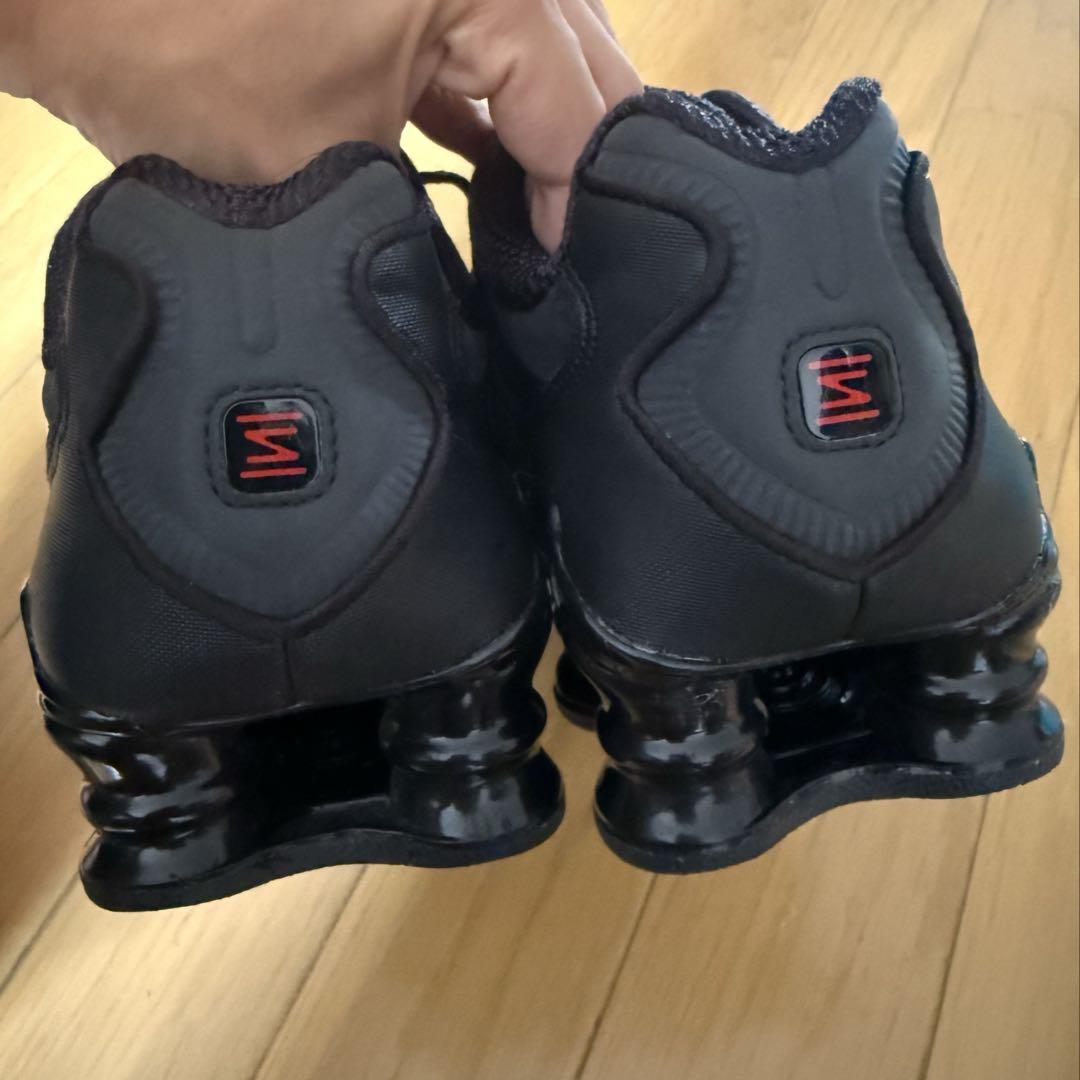 NIKE SHOX 23.5