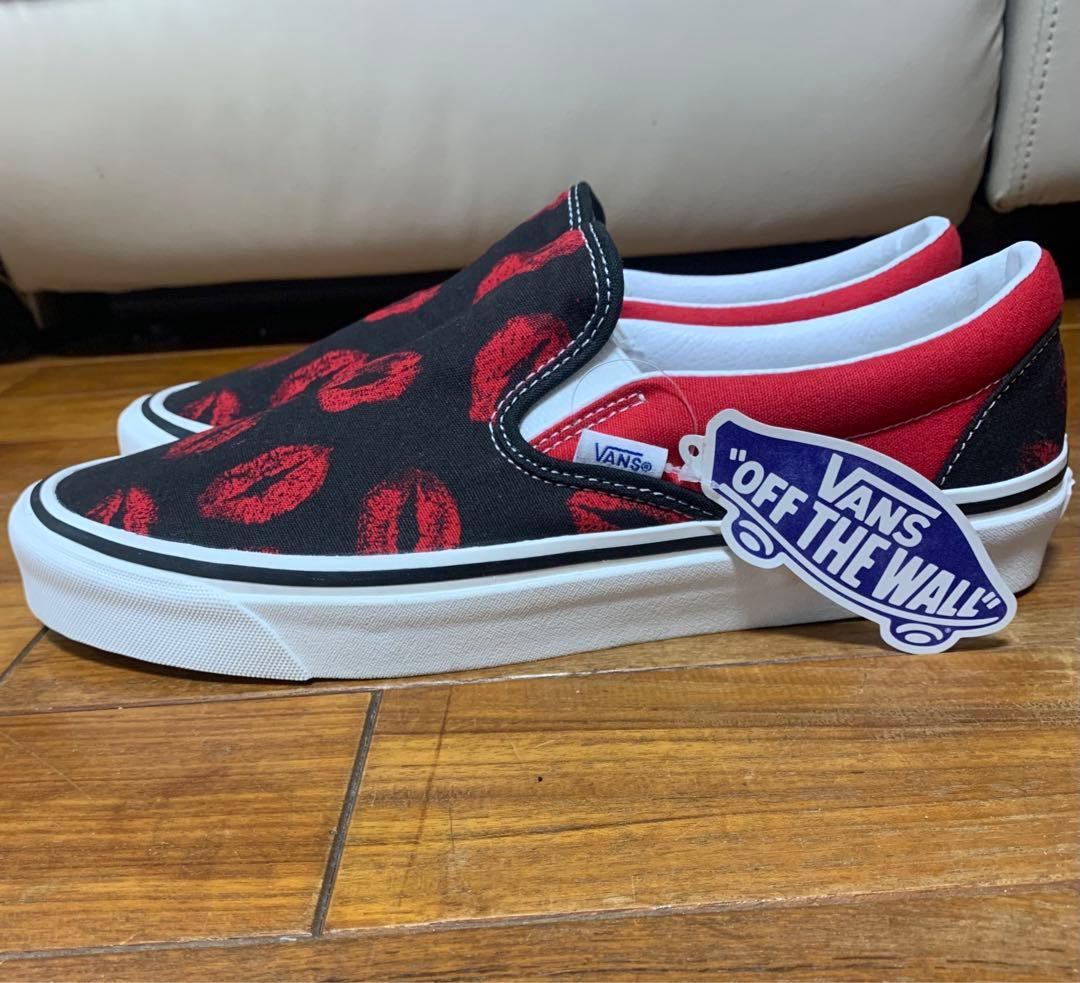 新品 箱付き Vans Anaheim Slip On Hotlips 27.5 新品 箱付き Vans Anaheim Slip On Hotlips 27.5