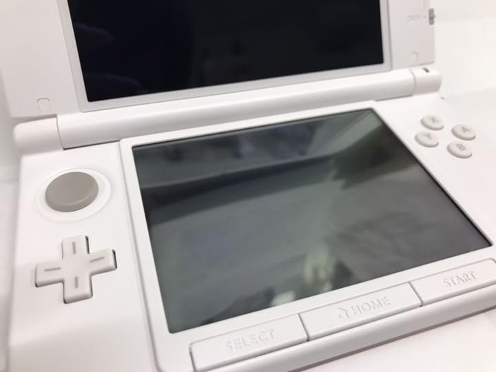 ニンテンドー3DS 充電器付き 期間限定値下げ中 lhQ0q-m90952858688 LL ピンク×ホワイト 得価新品