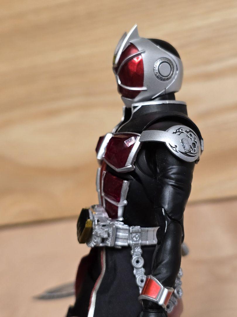 フィギュアーツ　真骨彫製法　仮面ライダーウィザード　フレイムスタイル