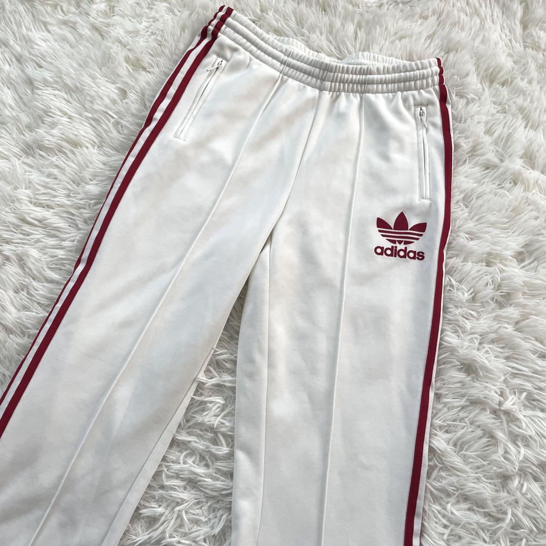 adidas トレフォイルロゴ　ジャージ　パンツ