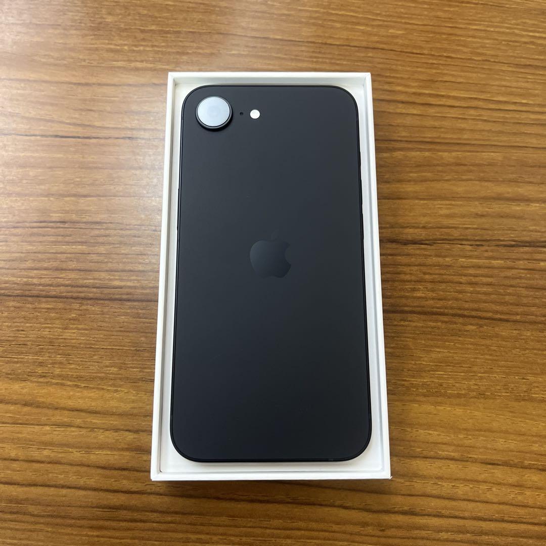 iPhone16e　128GB ブラック　未使用品