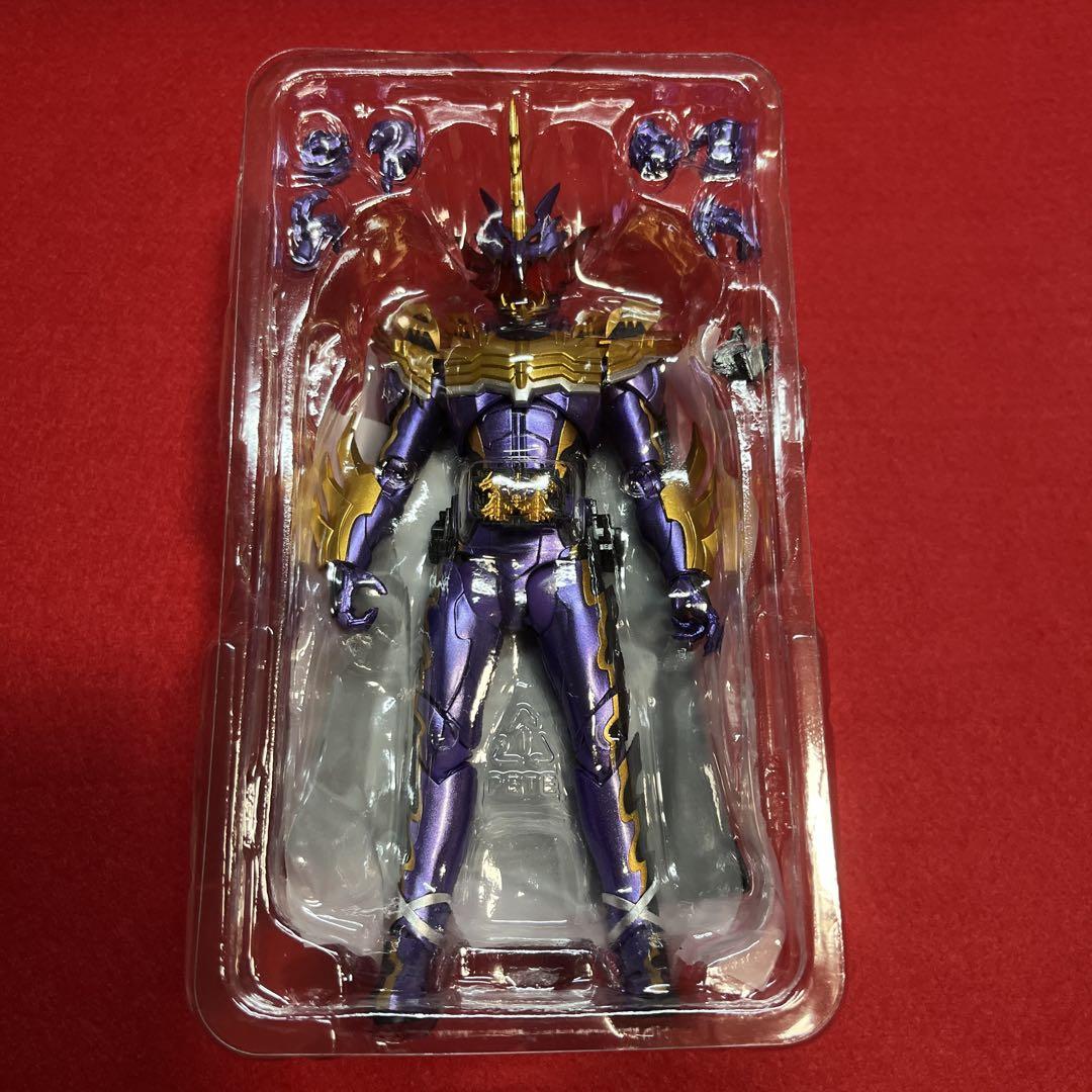 S.H.F 仮面ライダーセイバー＆カリバー ジャオウドラゴン フィギュアーツ