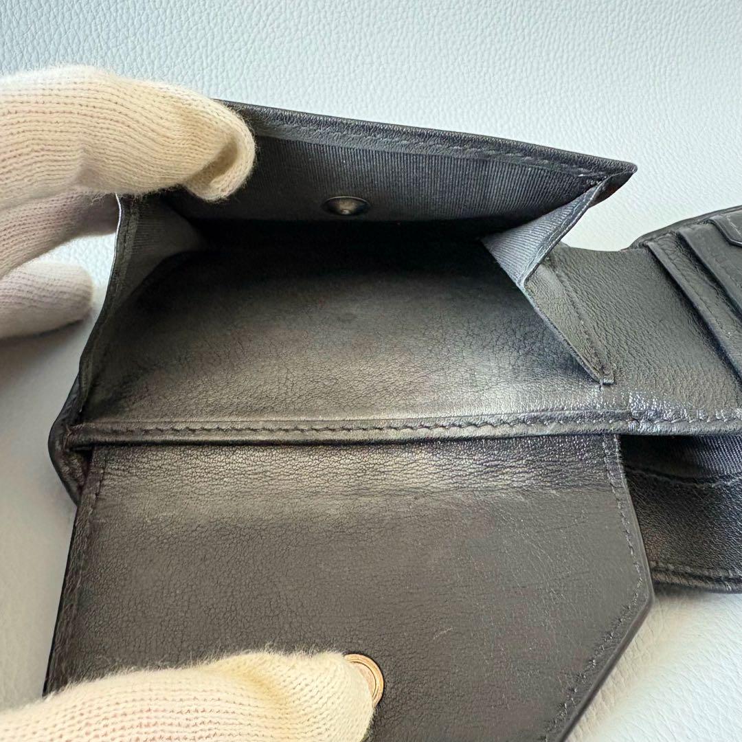JIMMY CHOO 二つ折り財布 黒 星型スタッズ